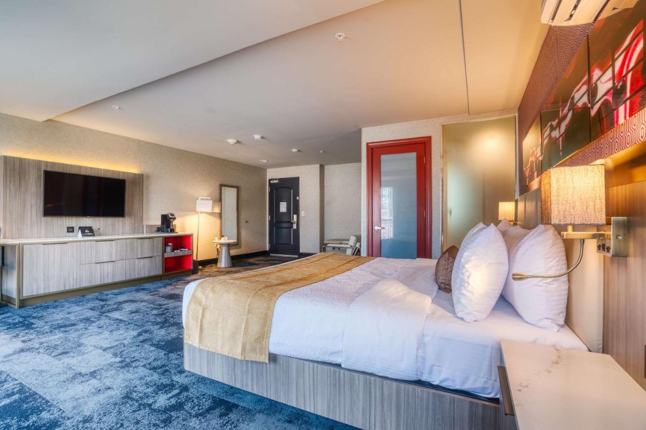 Best Western Premier Noho Inn - Los Angeles — Photos 3